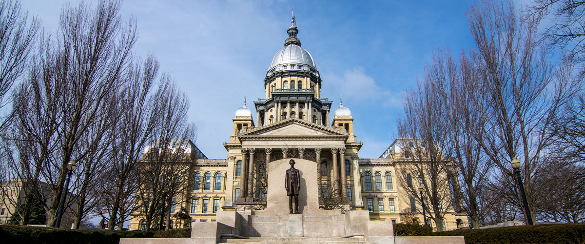 Illinois legislature legalizes marijuana